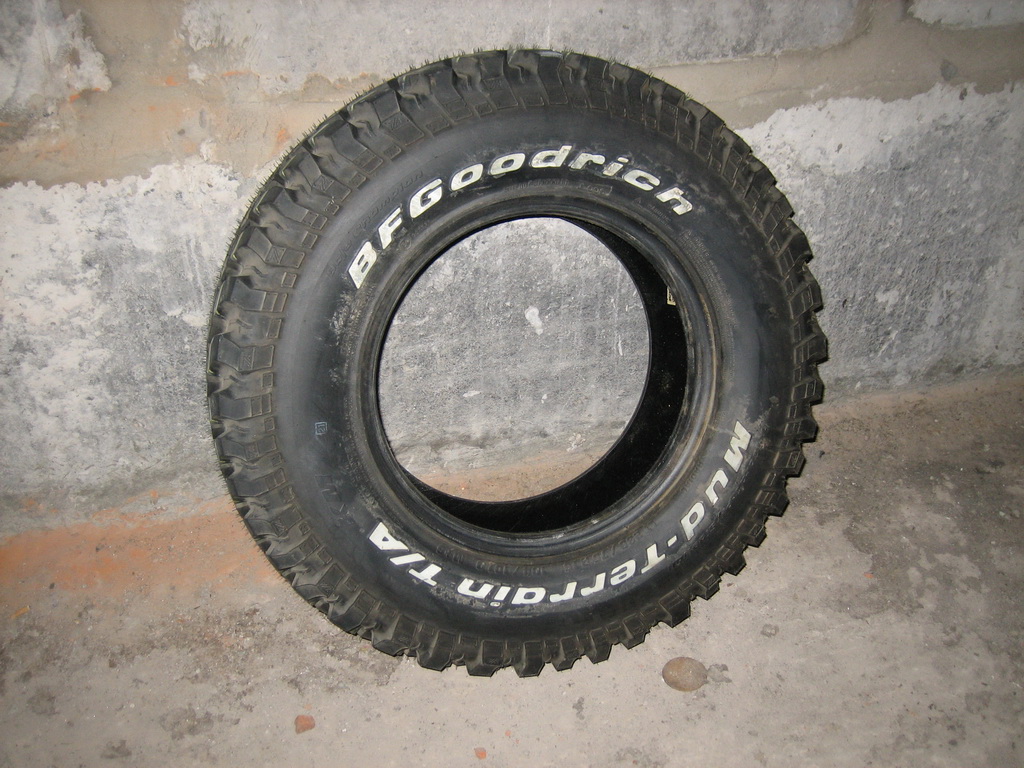 235 75 r15. R 15 235/75 МТ. БФ гудрич 235/75/15. BFGOODRICH МТ 235/75/15. Goodrich MT 235/75r15.