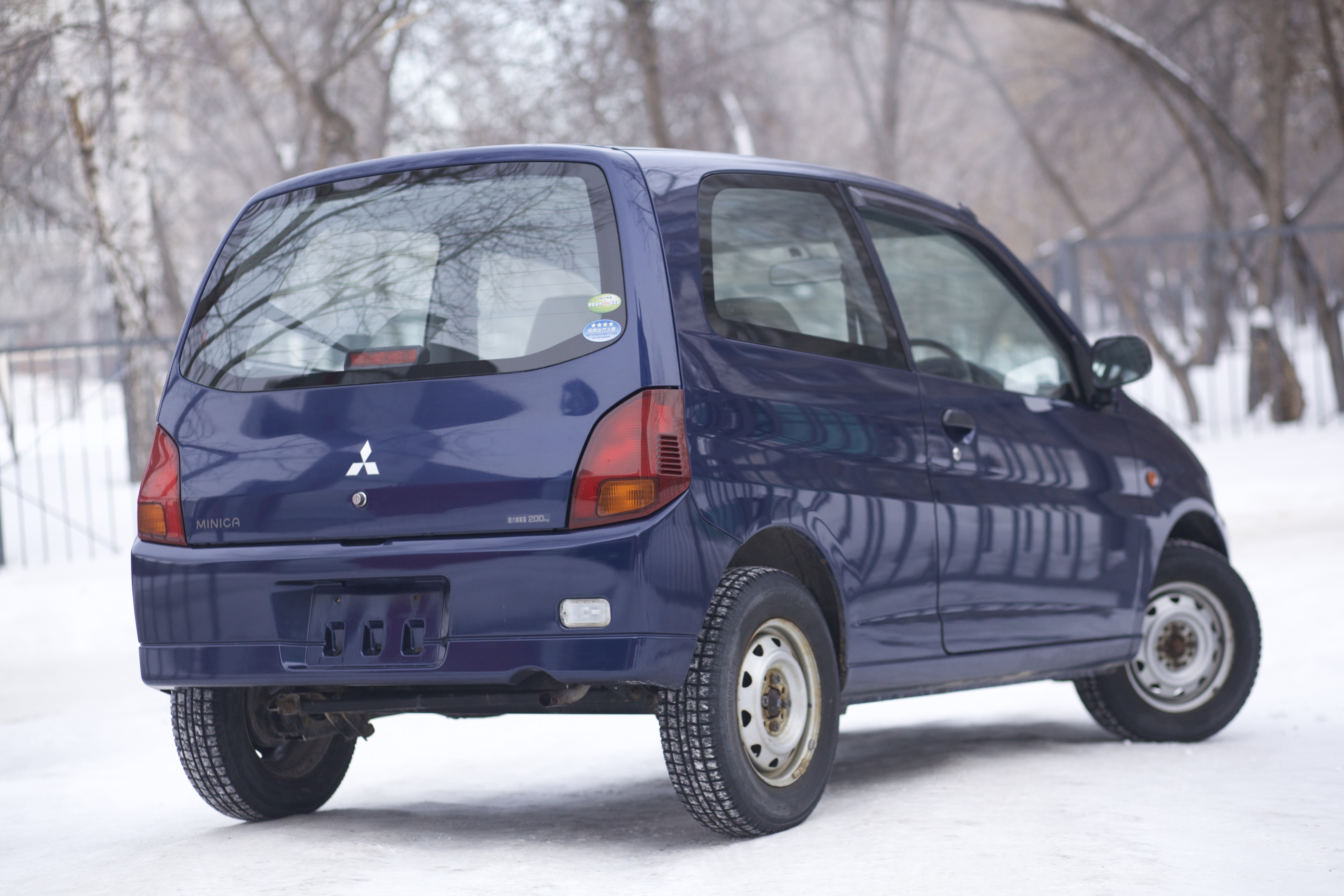 Mitsubishi Minica 2009